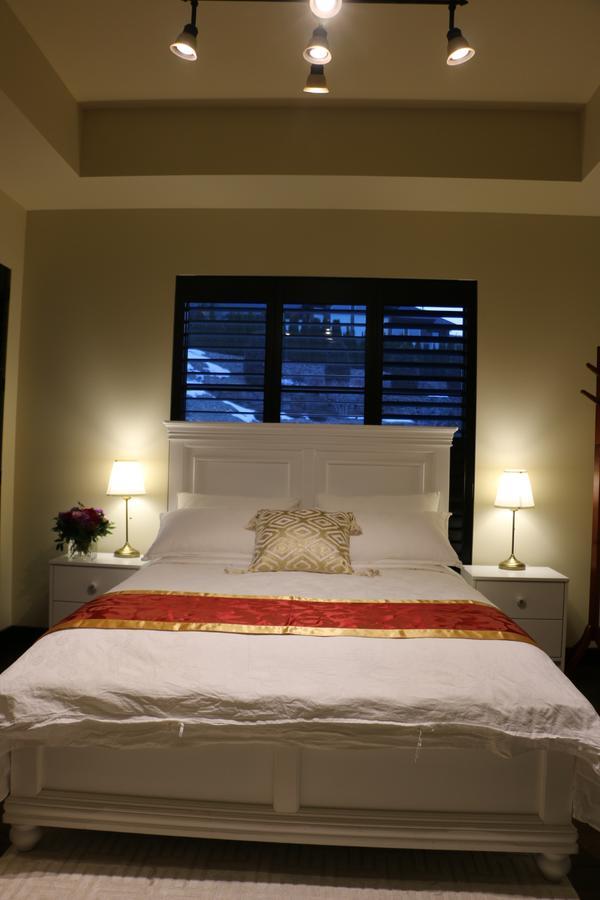 Mission Hill Lake View Villa West Kelowna Exterior foto